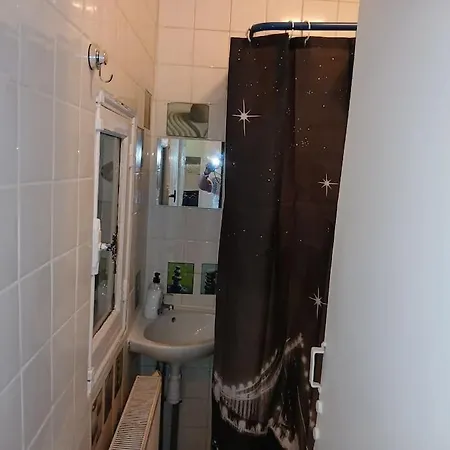 Maisonnette Proche De Paris بيت للعطل *