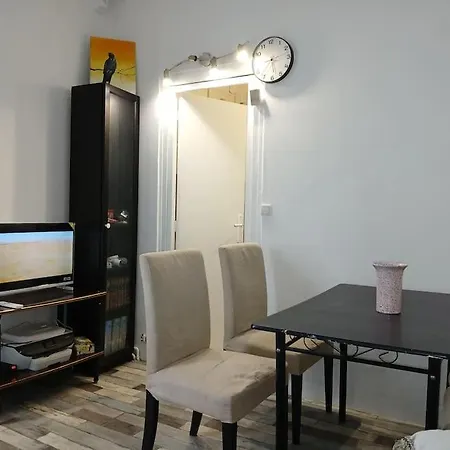 La Petite Maison Avec Patio Dans La Cour Aubervilliers