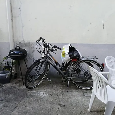 La Petite Maison Avec Patio Dans La Cour Feriehus *