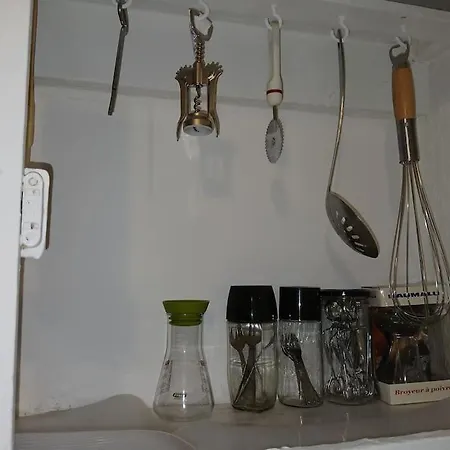 La Petite Maison Avec Patio Dans La Cour Feriehus Aubervilliers